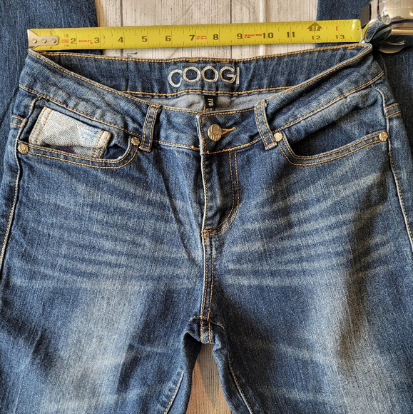 Coogi Women's Distressed Skinny Jeans •Size 7/8• - Picture 11 of 11